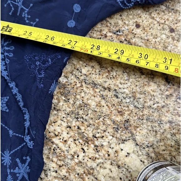 Johnny Was navy CELESTIN CERES TUNIC in size Large. Absolutely gorgeous detail - Picture 15 of 15